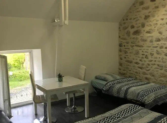 ホームステイ Chez Natacha Et Adrien